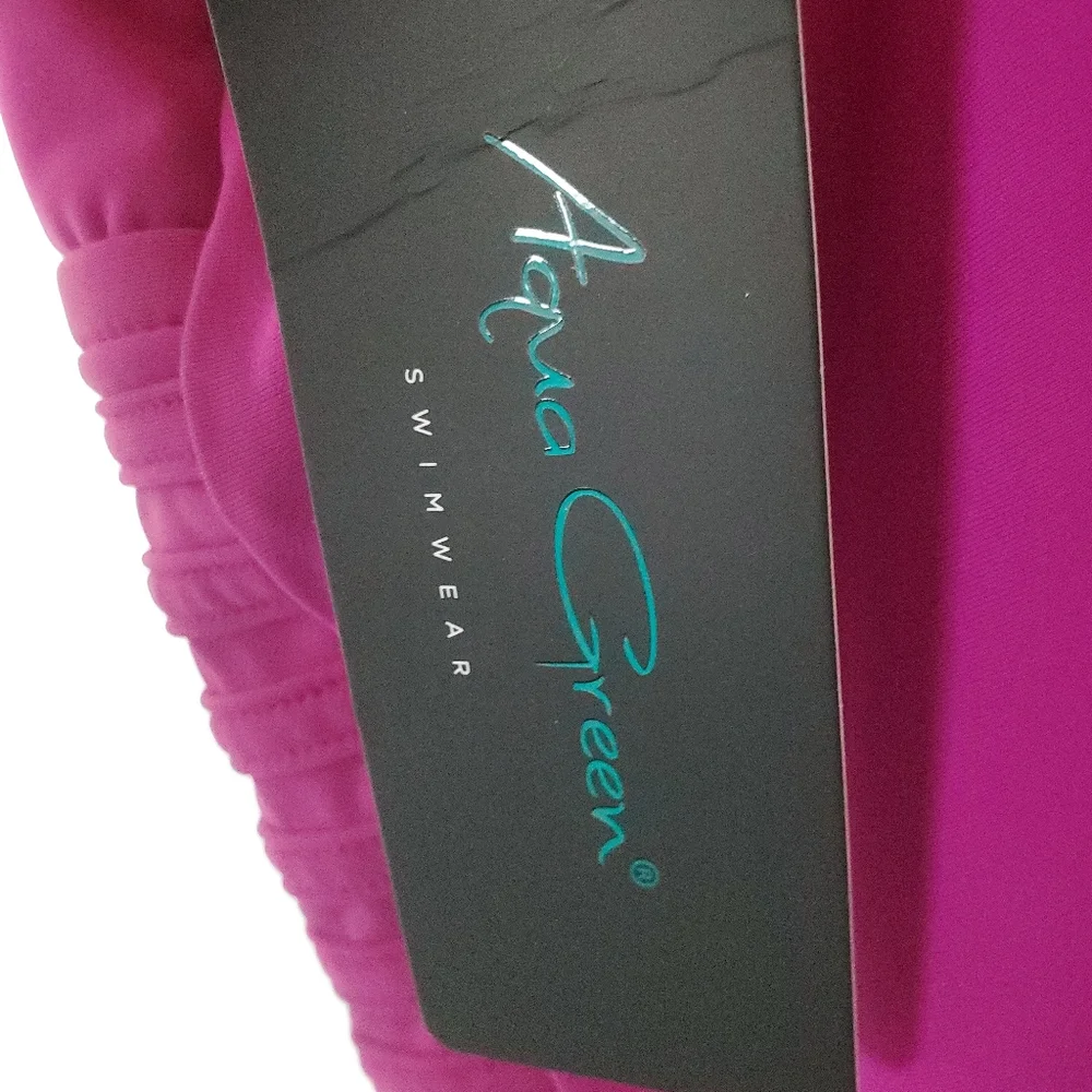 Aqua Green NWT Women's Magenta Pink‎ One-Piece Swimsuit With Adjustable Straps